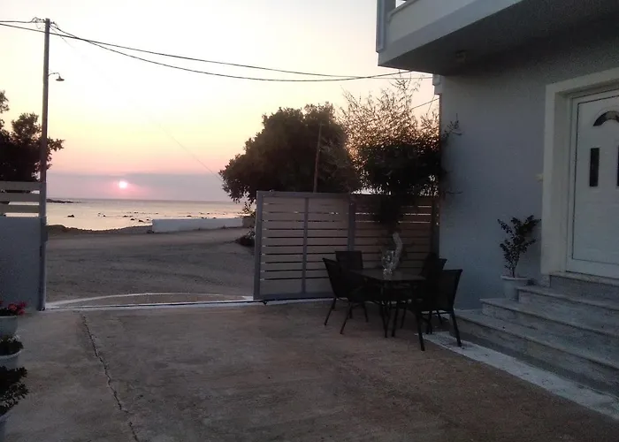 Sea Side House Rapanas